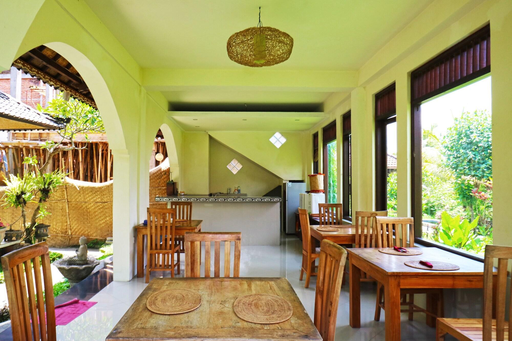 Ubud Kerta City Hotel Ngoại thất bức ảnh